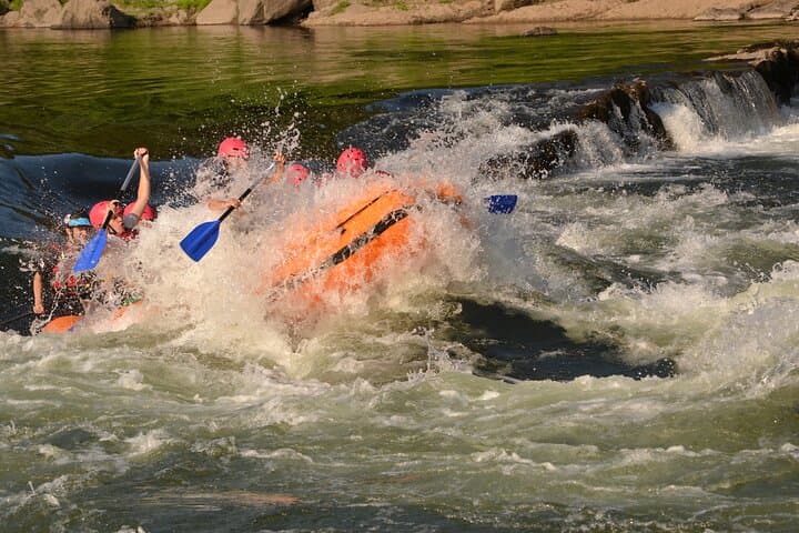 Private Rafting in Melgaço: River Rapids and Alvarinho Toast photo 4