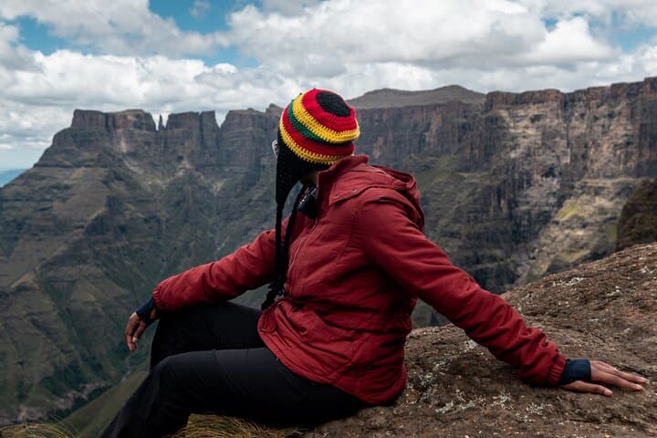 3-Day Mnweni Drakensberg Hike: Cave Camping, 40km High-Altitude Trek photo 4