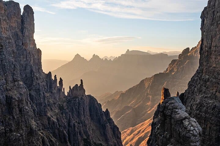3-Day Mnweni Drakensberg Hike: Cave Camping, 40km High-Altitude Trek