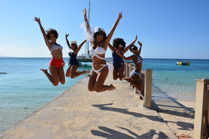 Montego Bay Sunset Catamaran Cruise: 5-Hour Booze Cruise & Snorkel photo 3