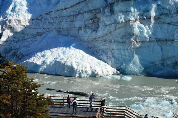 Perito Moreno Glacier Boat Cruise: Full-Day Excursion from El Calafate photo 5