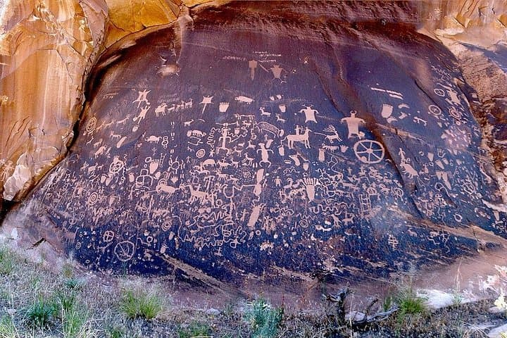 Needles Canyonlands 4x4 Jeep Tour from Moab — Off‑Road to the Red Spires photo 4