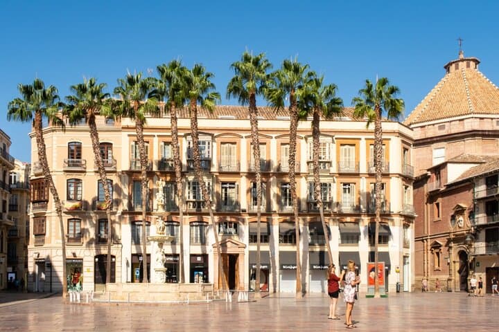 Malaga Highlights Exploration Game: Self-Guided City Quest in Málaga