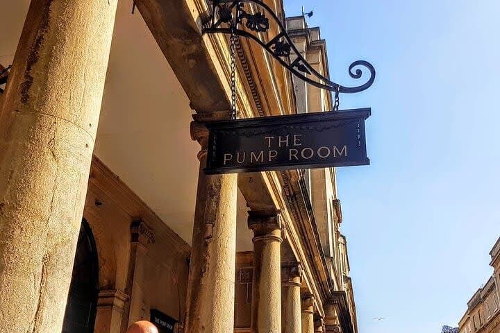 Bath & Stonehenge Self-Guided Audio Tour — Roman Baths to Neolithic Stones photo 5