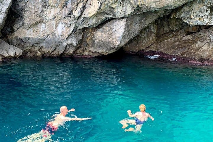 Private Capri Day Trip from Positano: Gozzo Cruise to Blue Grottoni & Faraglioni photo 4