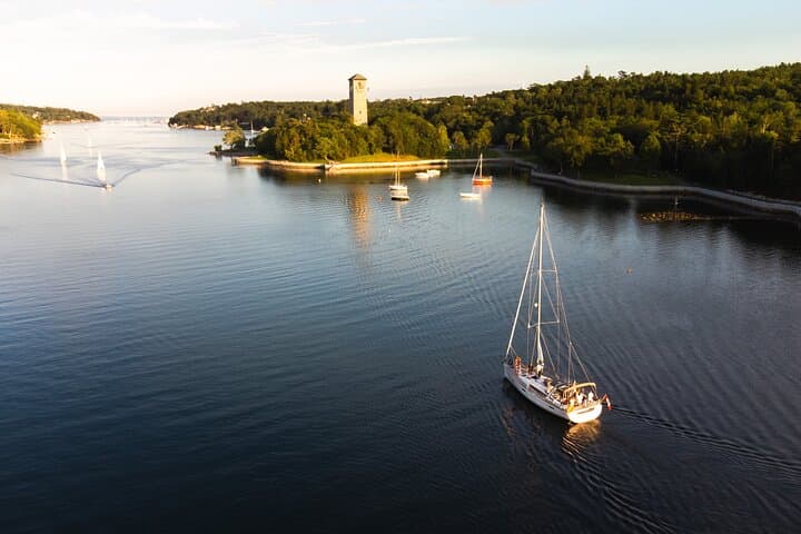 Private Yacht Sunset Sail with Nova Scotia Wine & Cheese in Halifax