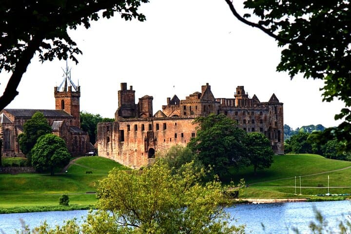 Full-Day Private Tour: Linlithgow Palace, Blackness Castle & Stirling from Edinburgh
