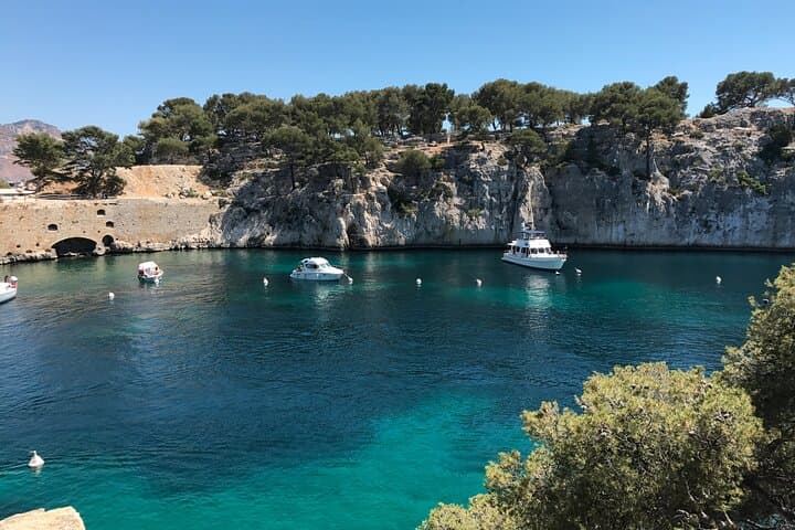 Explore Cassis National Park on an E-Mountain Bike: A Guided Adventure Through Calanques and Vineyards photo 5