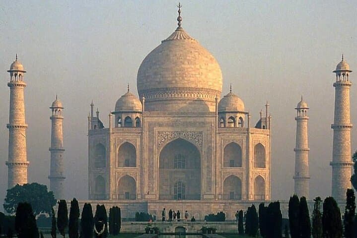 Sunrise at the Taj Mahal: Private Car Tour from New Delhi photo 6
