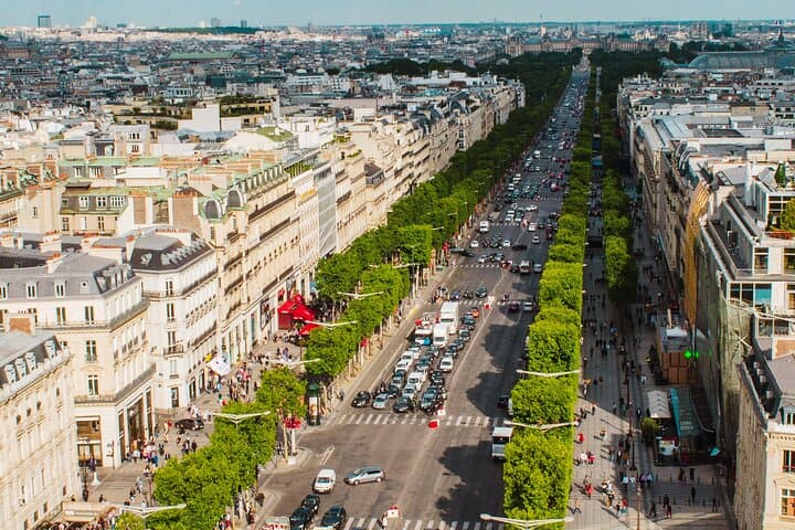 Quick Paris Panorama: Private 3-Hour City Tour with Seine Cruise photo 2