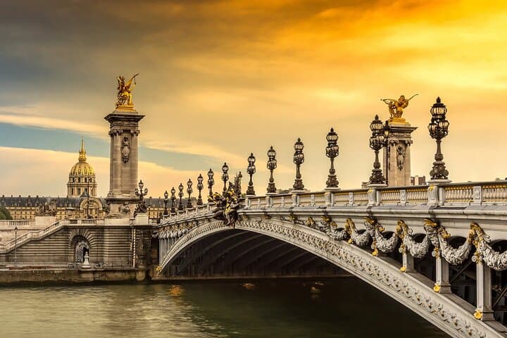 Quick Paris Panorama: Private 3-Hour City Tour with Seine Cruise photo 3