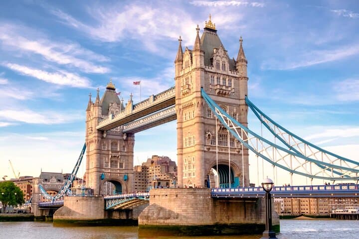 Troll Hunt at London Bridge: Self-Guided Fantasy City Quest