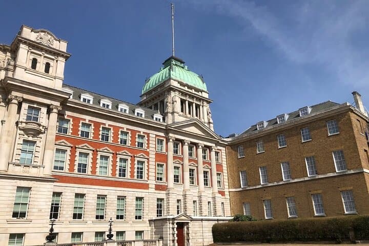 Private London Churchill Walking Tour with Blue Badge Guide photo 4