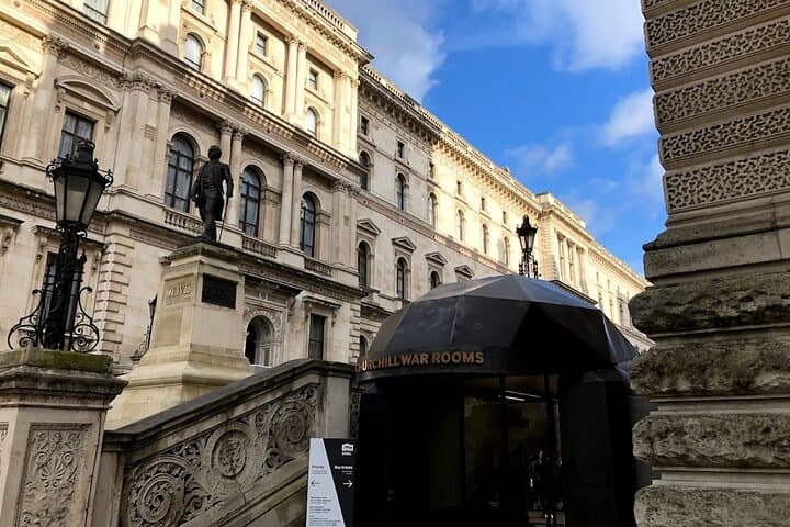 Private London Churchill Walking Tour with Blue Badge Guide photo 5