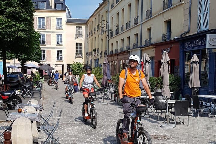 Discover Versailles by Electric Scooter — 2-Hour Accessible E-Trott Tour photo 4