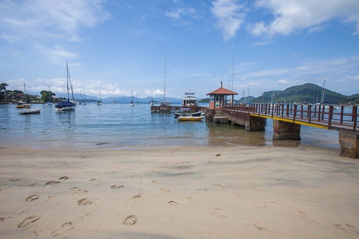 Angra dos Reis Boat Tour to Blue Lagoon, Botinas Islands & Praia das Flechas photo 2