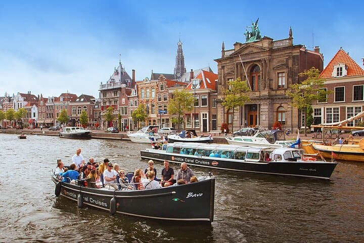 Haarlem 50-Minute Canal Cruise: Historic Highlights photo 3