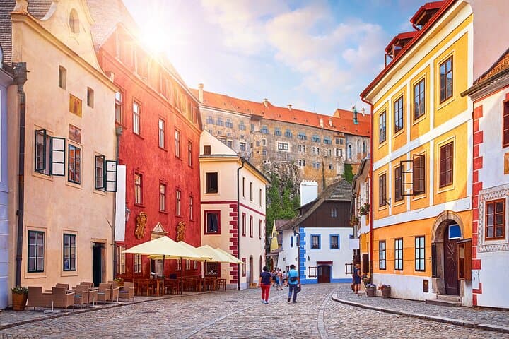 Cesky Krumlov 4-Hour Private Guided Tour: Castle, Old Town & Hidden Corners