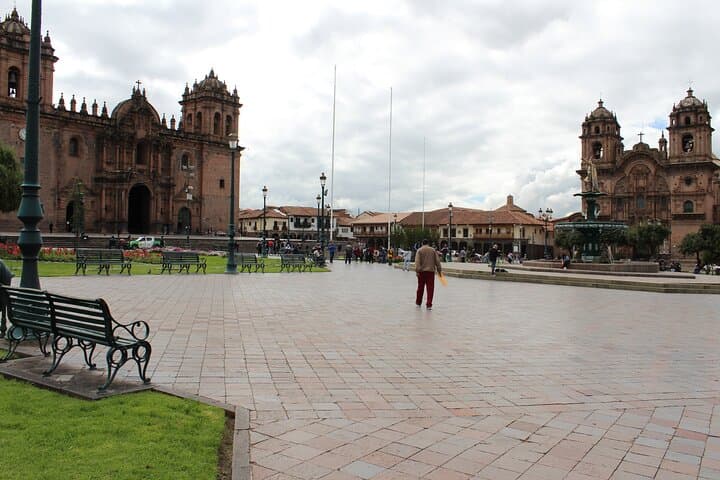Cusco Cultural: Machu Picchu & Rainbow Mountain 6-Day Trek