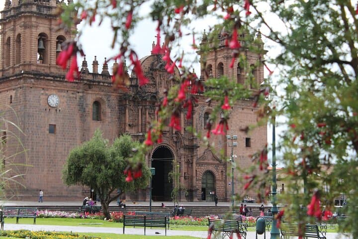 Cusco Cultural: Machu Picchu & Rainbow Mountain 6-Day Trek photo 3