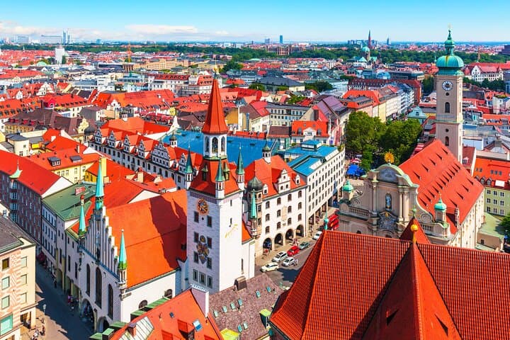 Best of Munich 1-Day Private Tour: Old Town, Residenz & English Garden