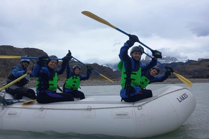 Rio de las Vueltas Rafting — Class III Rapids with Fitz Roy Views photo 3