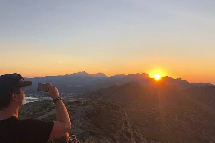Sunset Tour to Formentor: Cap de Formentor Sunset & Es Colomer Viewpoint