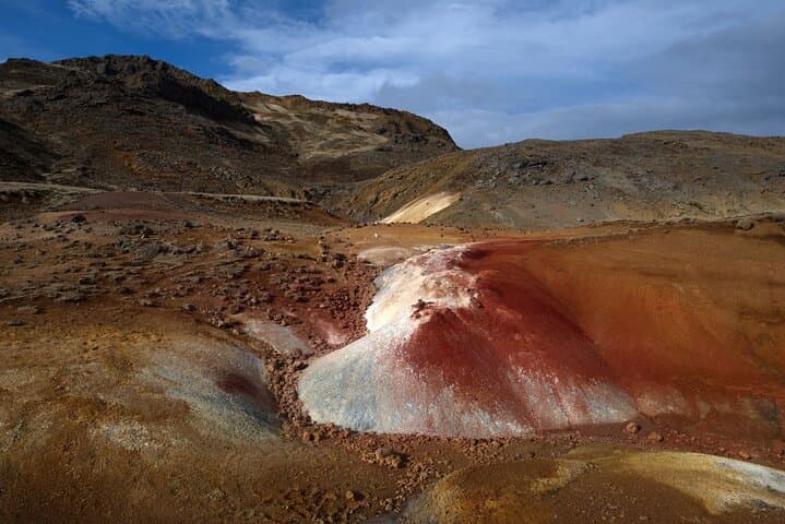 Half-Day Reykjanes Peninsula Tour from Kefjavik Airport — Bridge, Geothermal Fields & Kleifarvatn photo 2