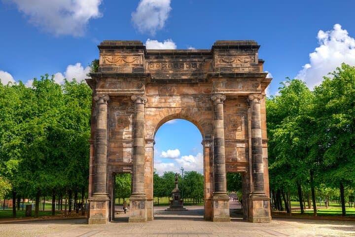 Glasgow Romantic City Exploration Game: Self-Guided Date Quest