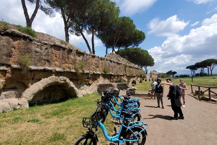 Electric Biking the Appian Way — eBike Tour from Circus Maximus