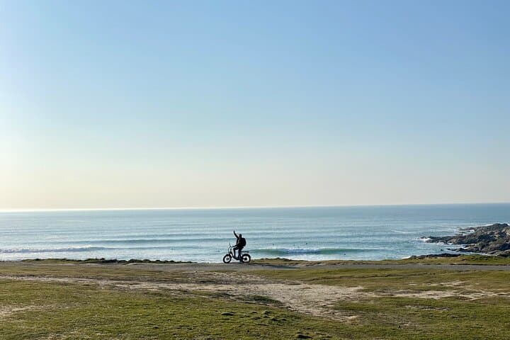 E-Bike Hire in Newquay: Explore 50km of Coast Path in 2 Hours photo 2