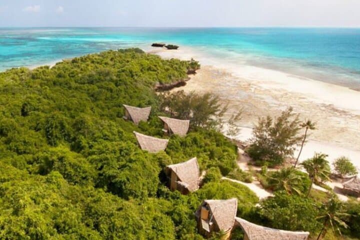 Full-Day Chumbe Island Coral Park: Snorkel Reefs & Eco-Bungalows