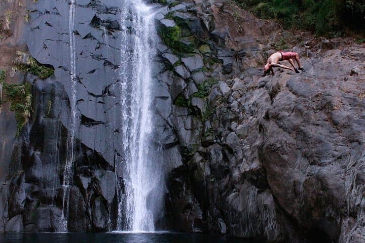 Hidden Waterfall Tour El Imposible: Off-Grid Waterfall Jumps & Rock Slides photo 5