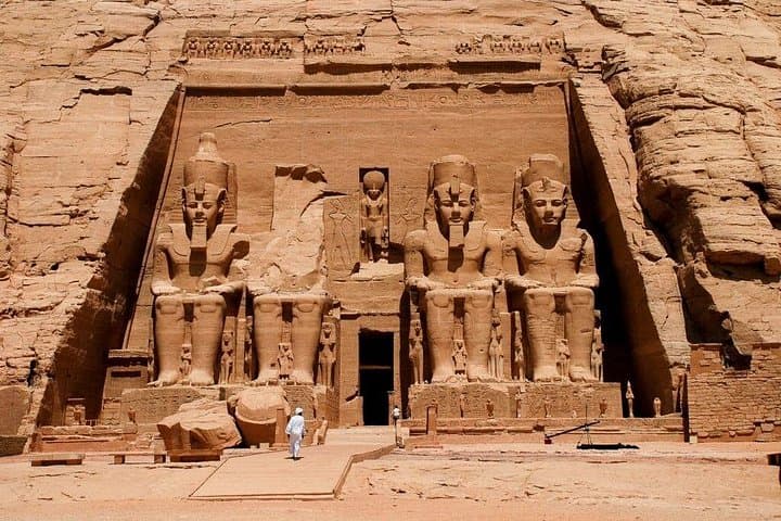 Aswan to Luxor: 3-Night Nile Cruise with Abu Simbel & Hot-Air Balloon photo 1