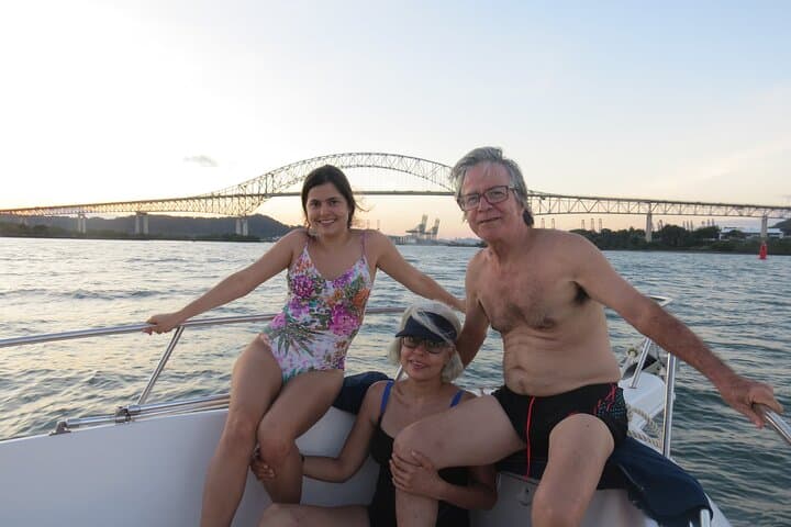 Private Panama Bay Cruise & Light Fishing from Flamenco Marina photo 2