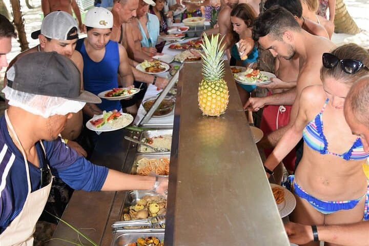Saona Island Full-Day Catamaran from Punta Cana — Natural Pool & Beach Lunch photo 4