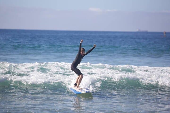 Learn to Surf in Redondo Beach: Private 2-Hour Group Lessons with Local Instructors photo 4
