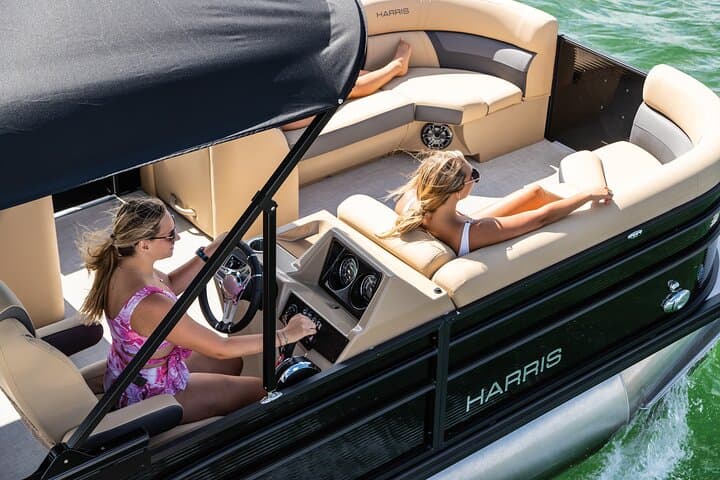 25-foot Tritoons in Door County: 3-Hour Sister Bay Boat Rental photo 5