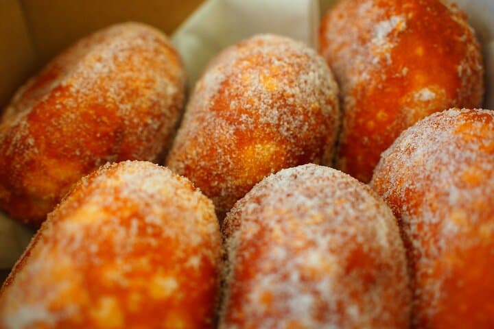 Diamond Head Morning Hike with Leonard's Malasada — Waikiki Shuttle