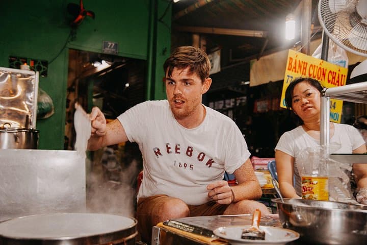 Saigon Evening Street Food Safari: 20 Tastings Through Districts 3, 5 & 10 photo 4