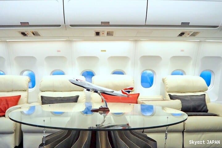 Fly a Real Cockpit in Tokyo — 70-Minute Boeing 777 Flight Simulator Experience photo 6