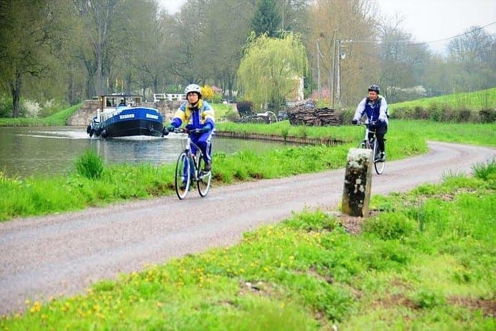 Weeklong Guided Bike Tour Through Burgundy’s Grand Cru Vineyards photo 4