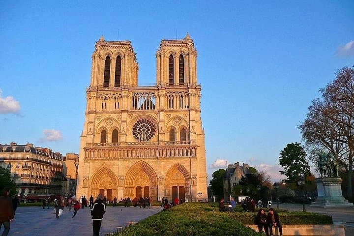 Paris Monuments Private Golf‑Cart Tour: Tuileries to Iconic Sights in 3 Hours photo 2