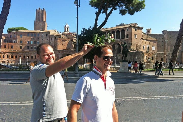 Ancient Rome Treasure Hunt: Colosseum & Roman Forum Team-Building Adventure