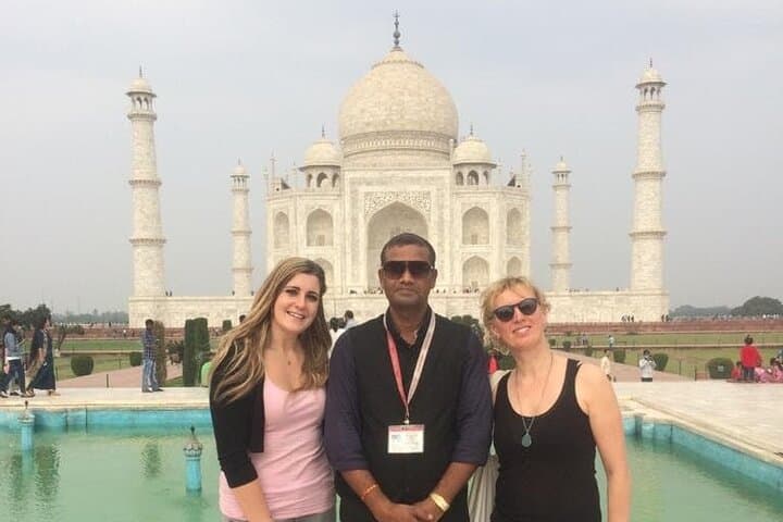 Taj Mahal & Agra Fort Tour with IHCL Skydeck Lunch — Day Trip from Delhi
