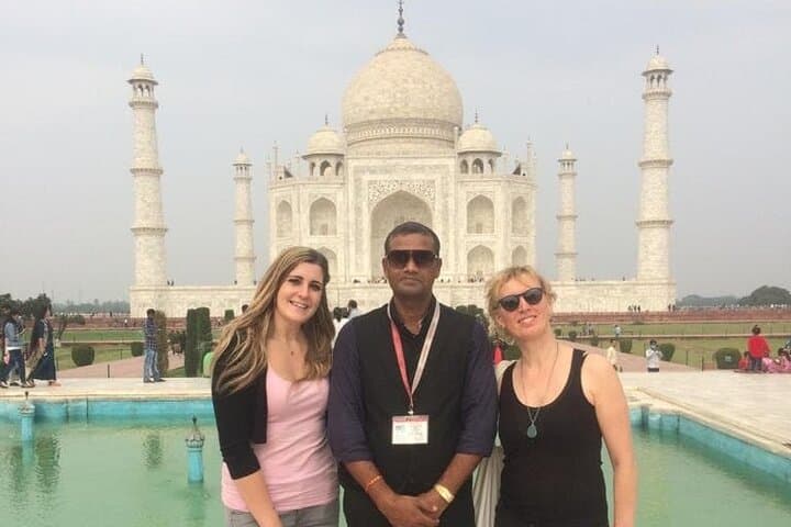 Delhi to Agra Day Trip by Gatimaan Express: Taj Mahal, Agra Fort & Baby Taj in One Day photo 4