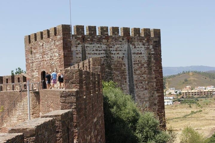 Silves Full-Day Wine Tour: Castle Walk, Market & Quinta Tasting photo 2