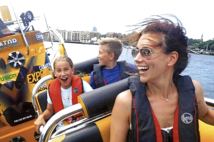 High-Speed Thames Cruise: 45-Minute Westminster & Canary Wharf Sightseeing photo 6
