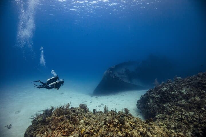 Abu Dhabi PADI Advanced Open Water Course — 2-Day Deep, Navigation & Specialty Dives