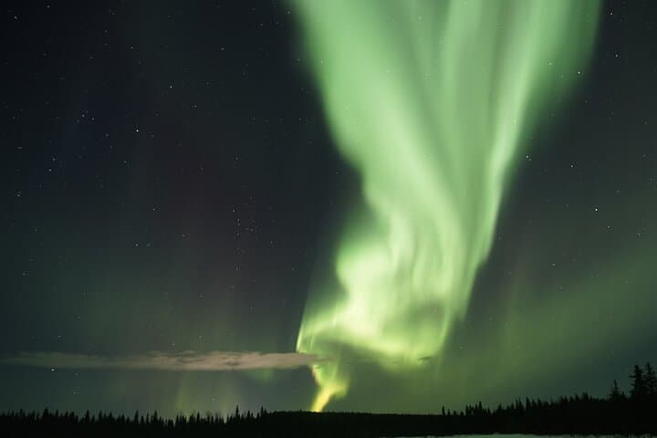 Aurora Hunting Photo Tour from Rovaniemi: Night Chase & Photography Tips